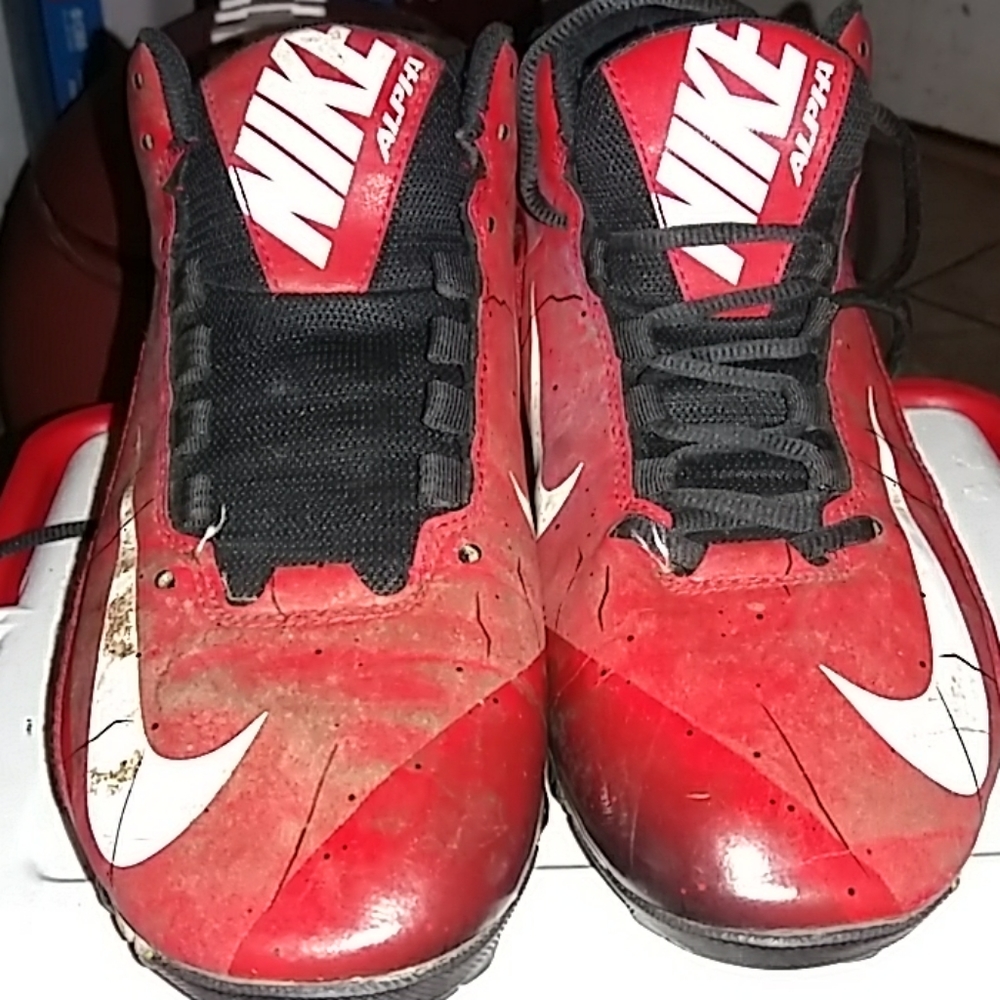 Nike adult Red Alpha 8.5 football cleats